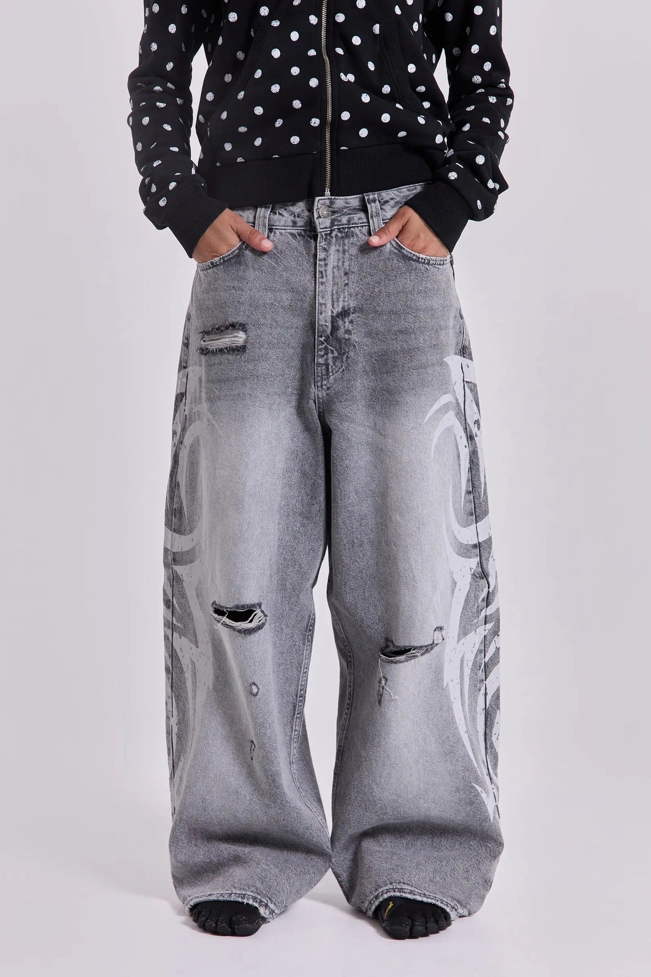 TRIBAL BAGGY JEANS
